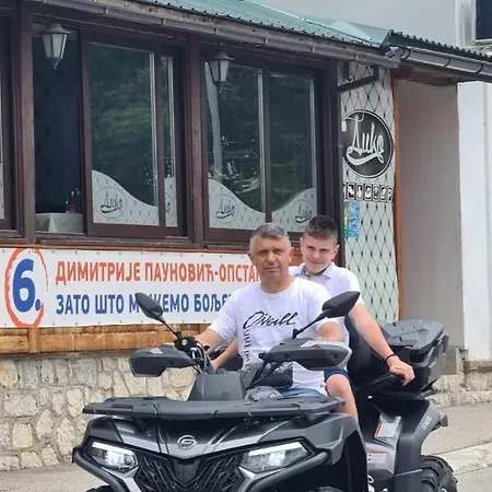 Vila Zlatar *