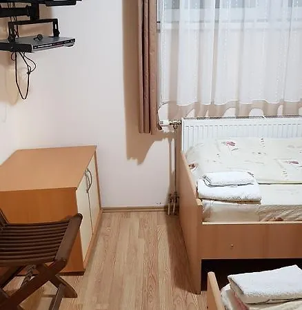 Vila Zlatar *