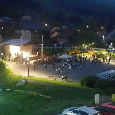 Vila Zlatar *